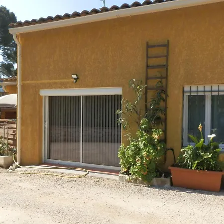 Pitchou,location Uniquement à La Semaine , Du Samedi 12h Au Samedi 10h Appartement *